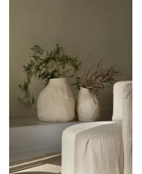 Vase | Vulca | Medium - Ferm Living