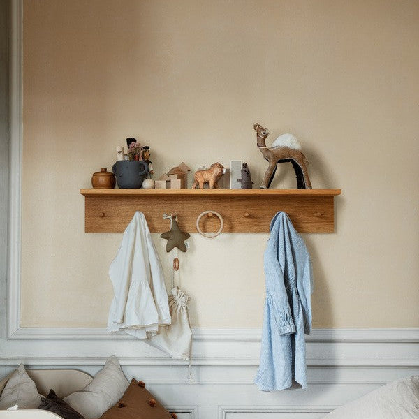 Coat racks & hooks