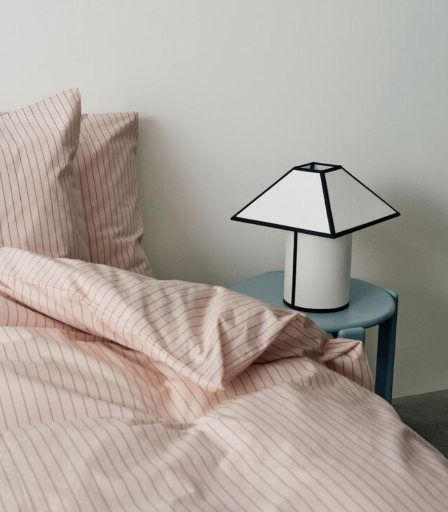 AVA PYRAMID | TABLE LAMP 290 | HAY