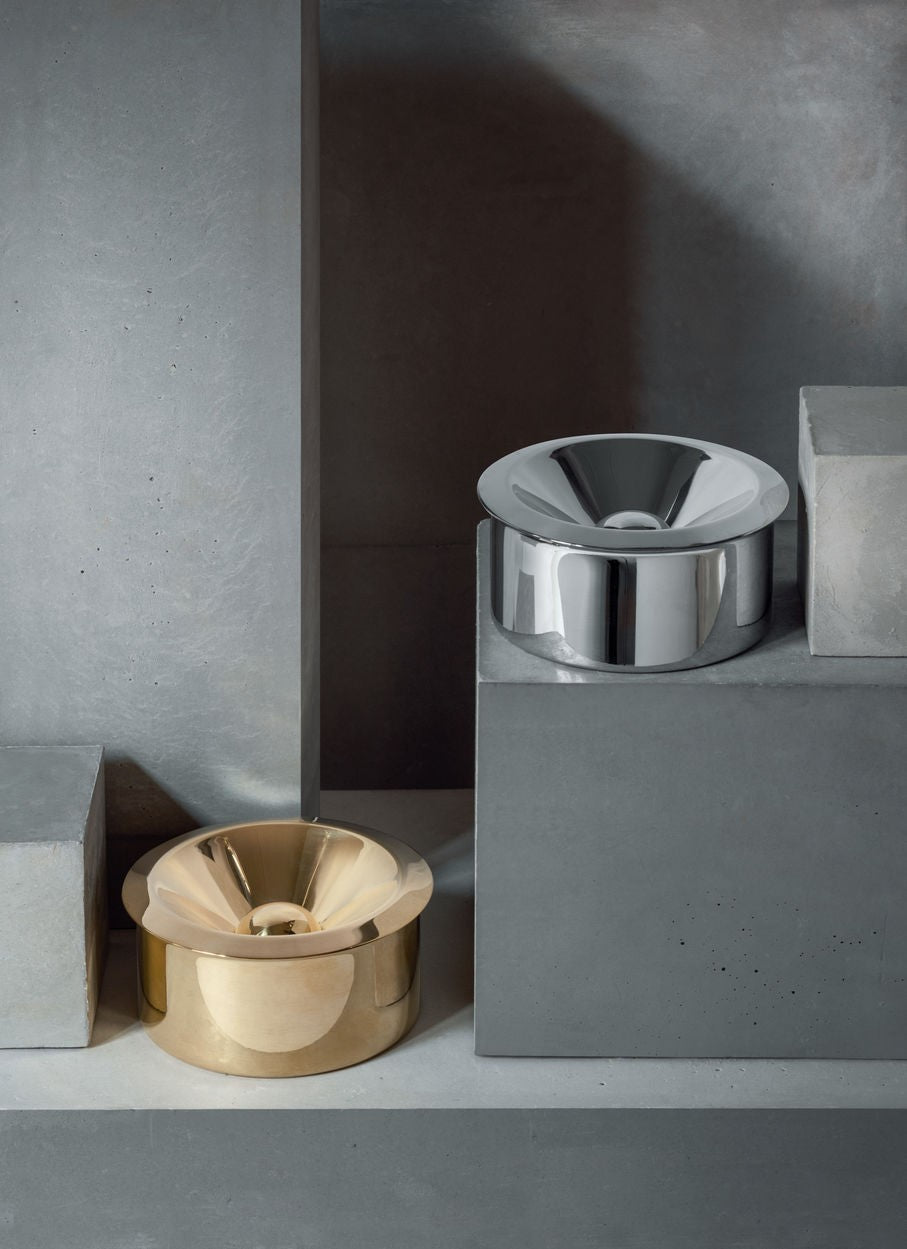 Accessoires - Cendrier | 90010 - Alessi