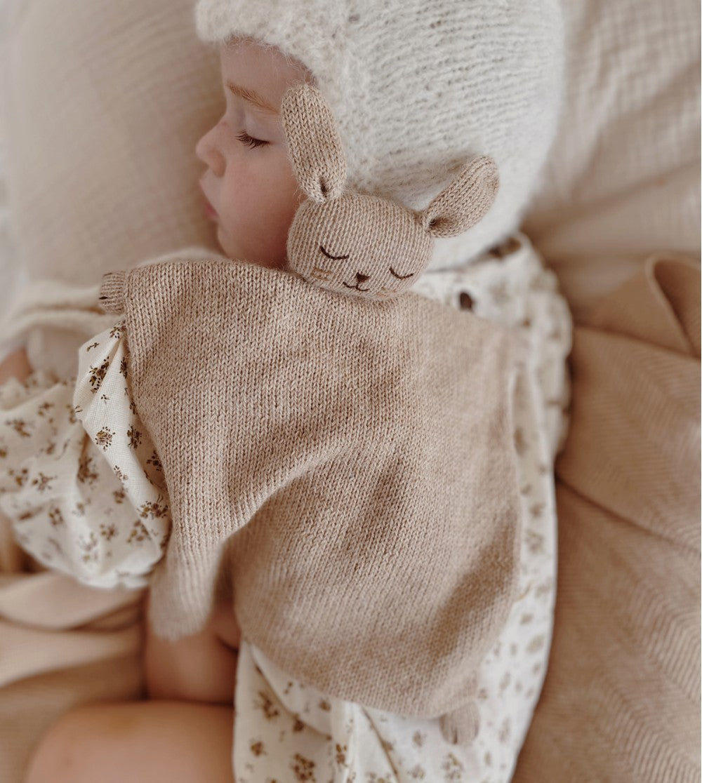 Accessoires - Doudou plat tricoté | lapin sable - Main Sauvage