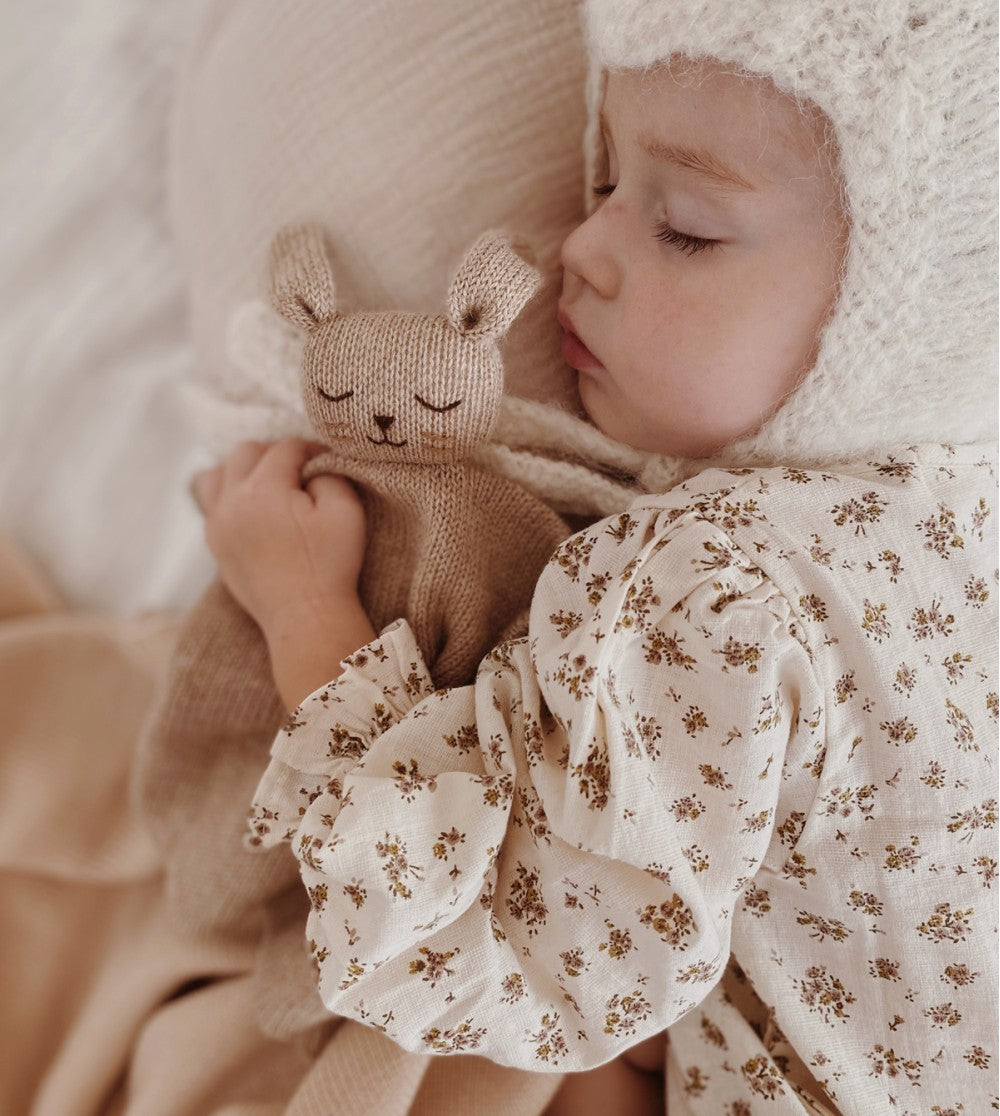 Accessoires - Doudou plat tricoté | lapin sable - Main Sauvage