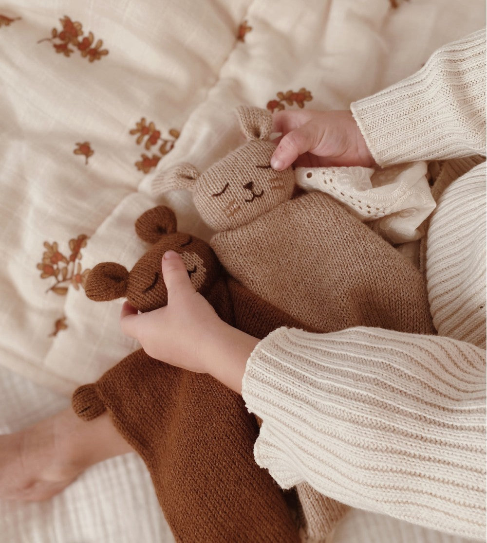 Accessoires - Doudou plat tricoté | lapin sable - Main Sauvage