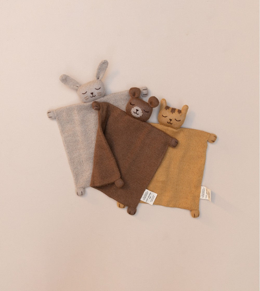 Accessoires - Doudou plat tricoté | lapin sable - Main Sauvage