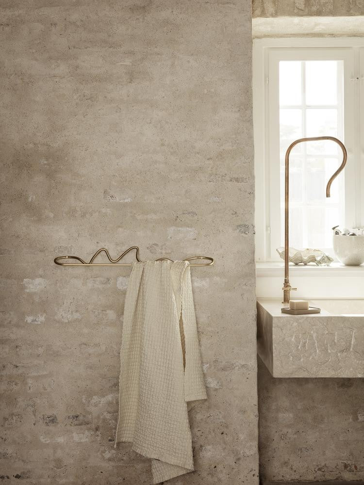 Accessoires salle de bains - Porte-serviettes | Curvature - Ferm Living