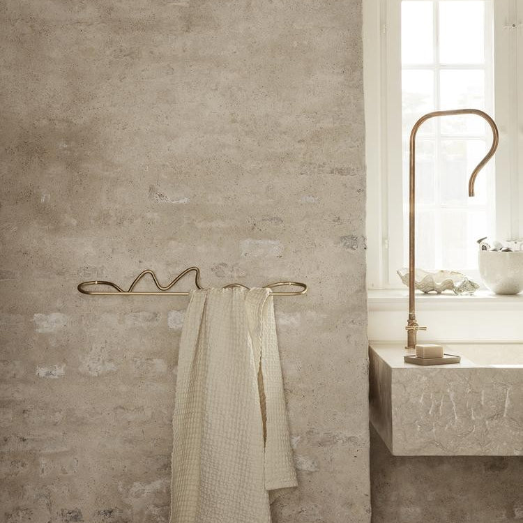 Accessoires salle de bains - Porte-serviettes | Curvature - Ferm Living