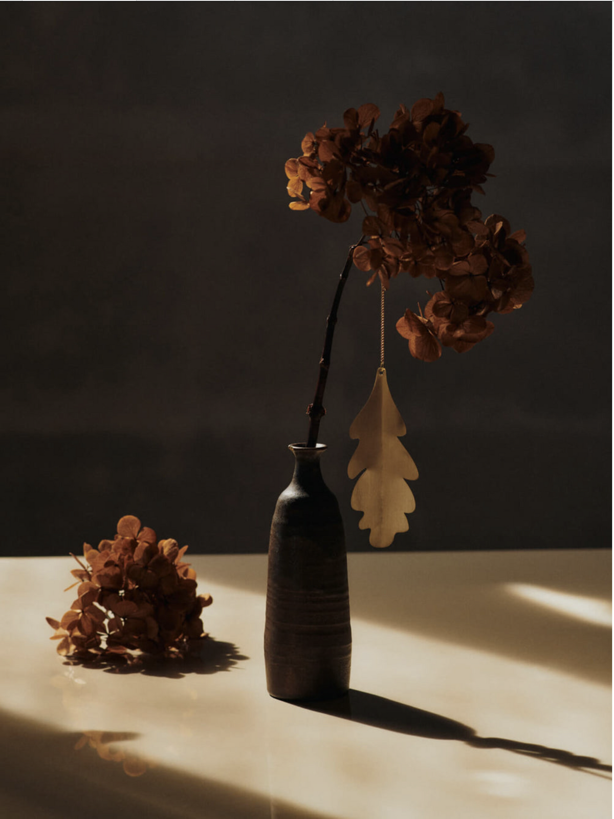 Accueil - Boules en forme de feuille| Oak Leaf Brass Ornaments | Set de 4 | Ferm Living