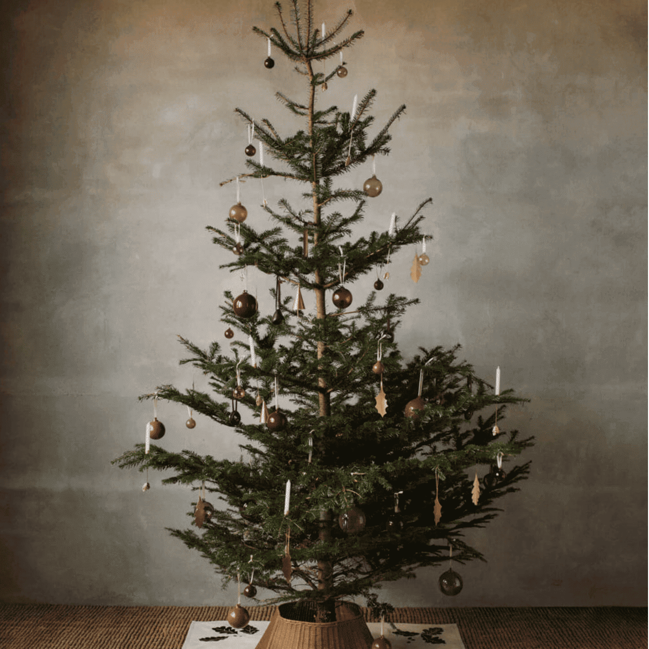 Accueil - Cache-pied de sapin|Drape| Ferm Living
