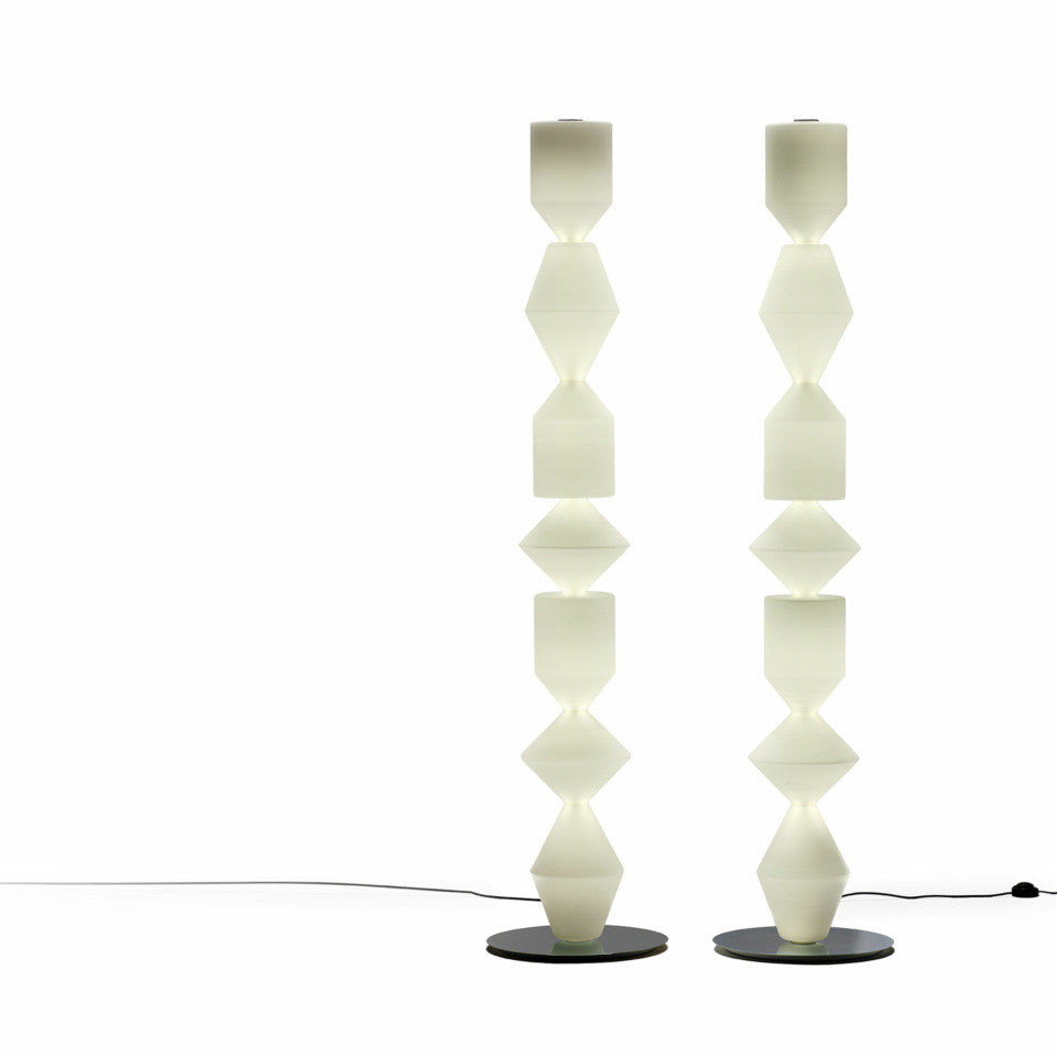 Accueil - Lampadaire | Costantina | Opal verre blanc - Mogg