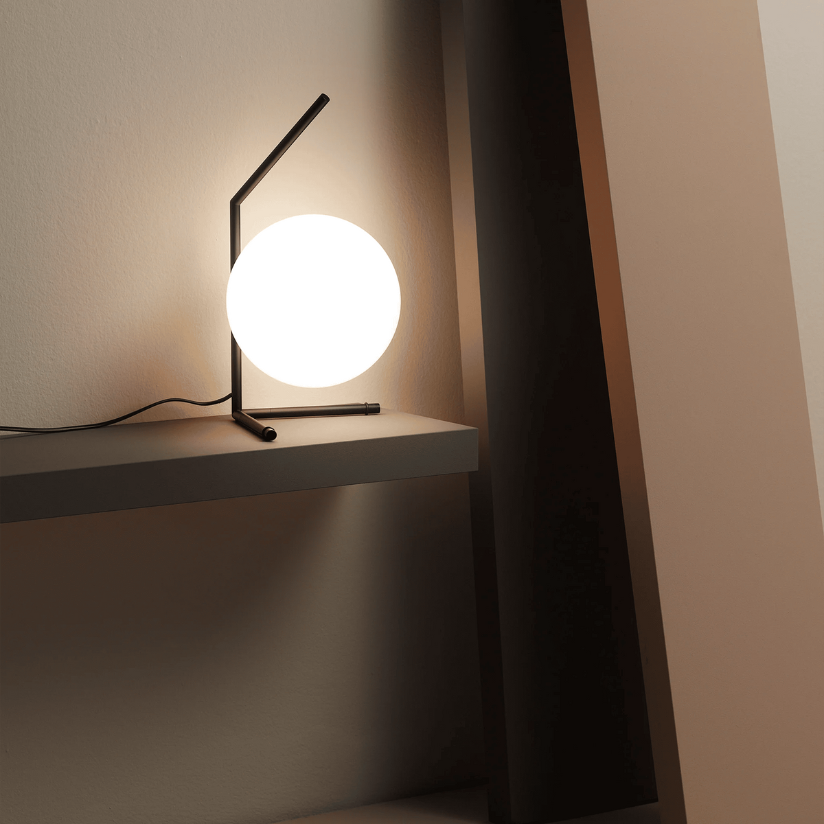 Accueil - Lampe à poser | IC Lights T1 Low - Flos