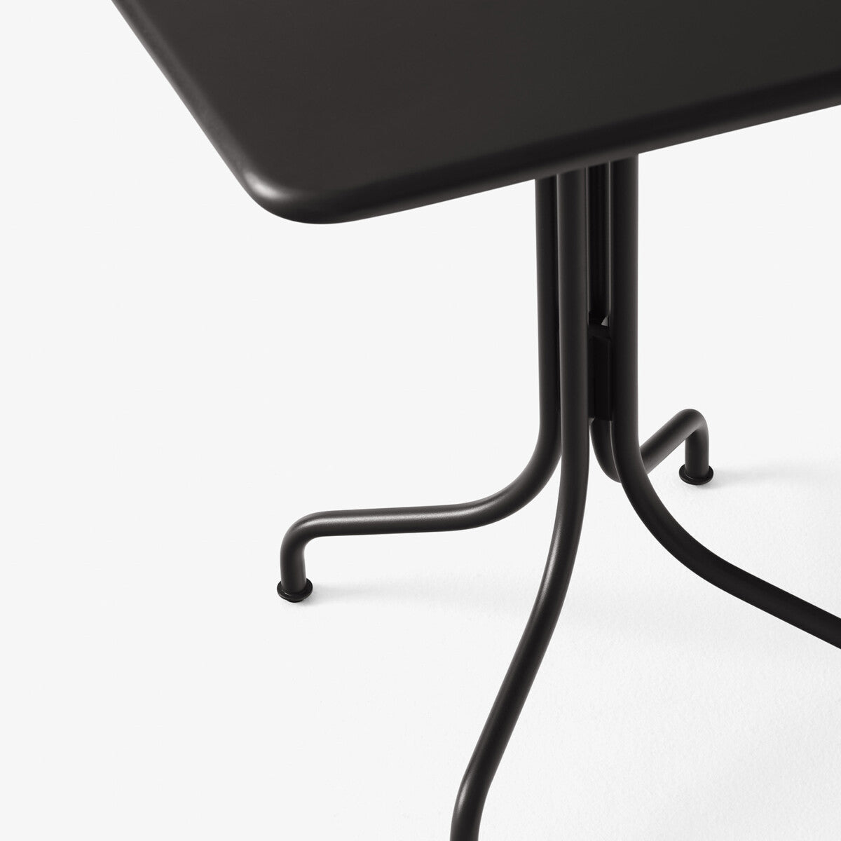 Accueil - Table | Thorvald | SC97 - &Tradition