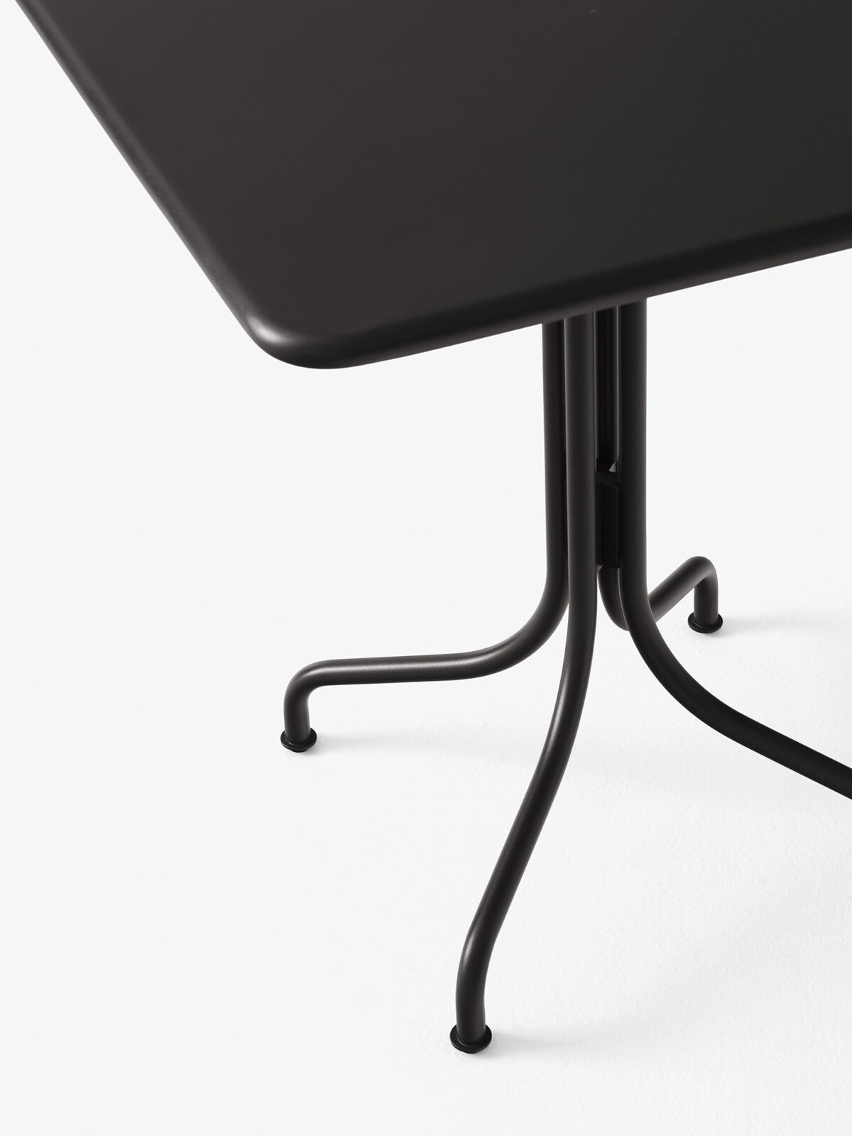 Accueil - Table | Thorvald | SC97 - &Tradition