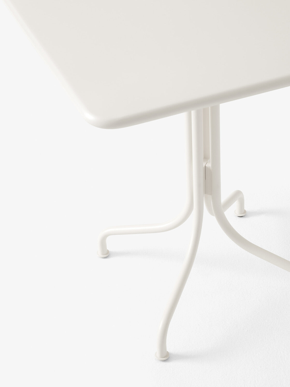 Accueil - Table | Thorvald | SC97 - &Tradition