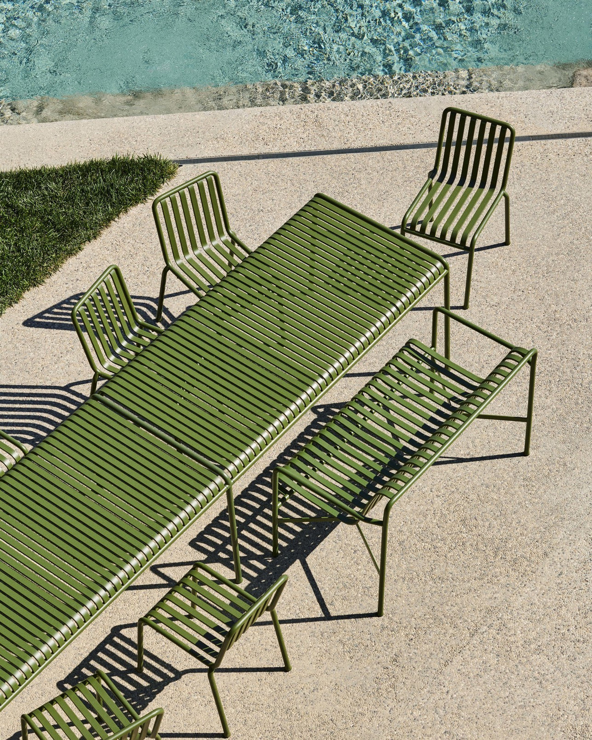 Bancs - Banc avec accoudoirs | Palissade | Dining - HAY