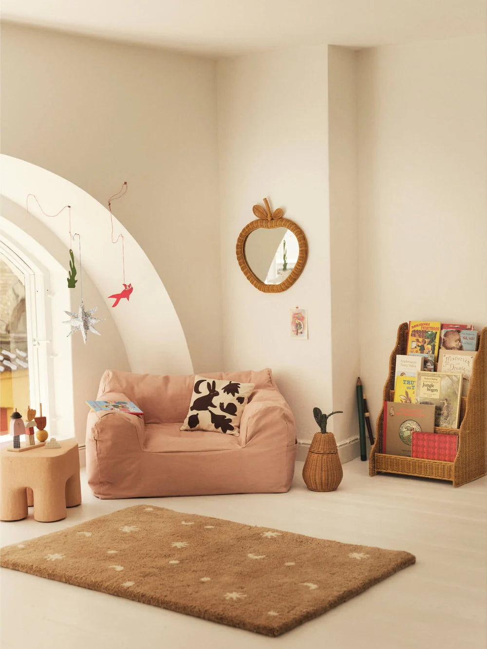 Bibliothèque | Rivan Display Bookcase
