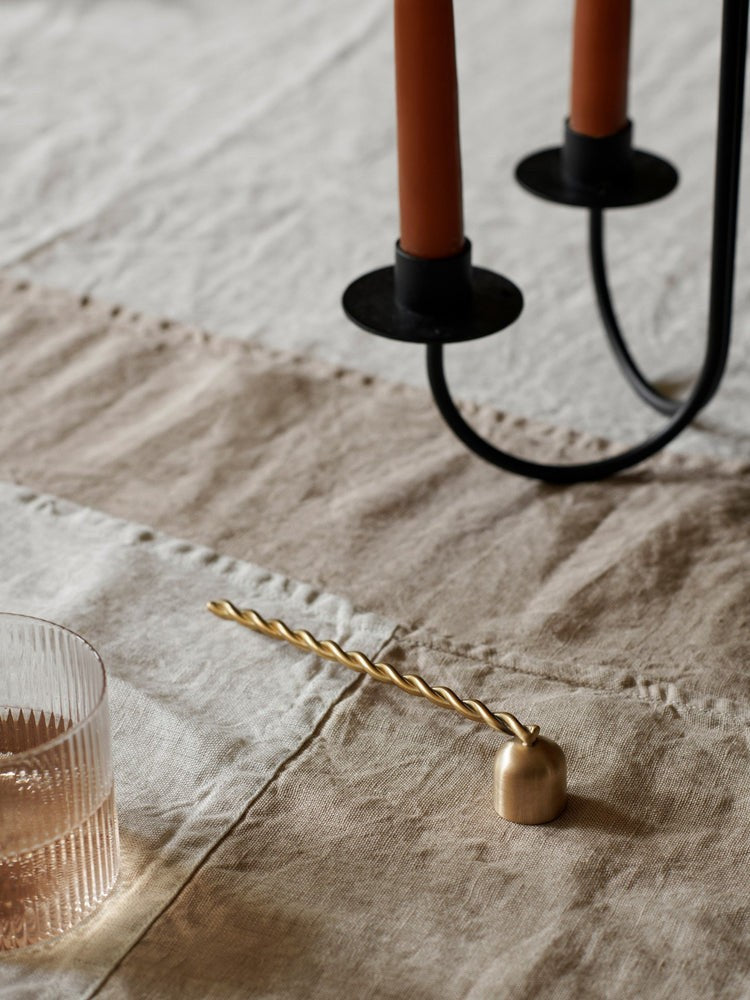 Bougies et bougeoirs - Éteignoir à bougie Twist - Ferm Living