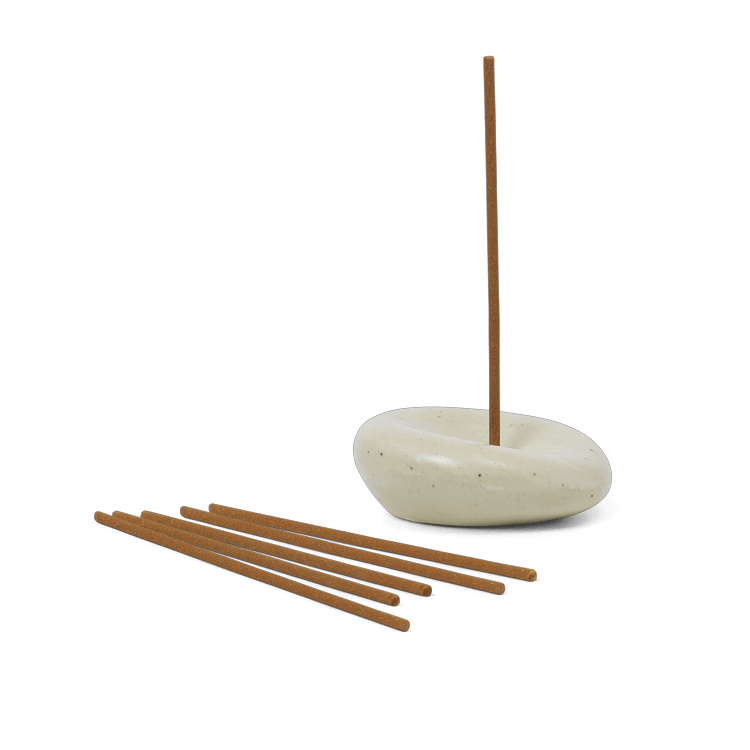 Bougies et bougeoirs - Porte-encens | Sense - Ferm Living