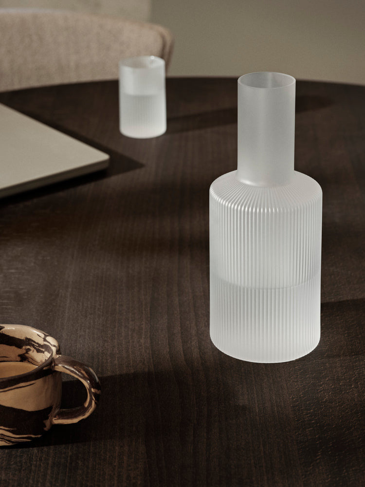 Carafes - Carafe en verre | Ripple | 1L- Ferm Living
