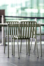 Chaises - Chaise empilable | Palissade - HAY