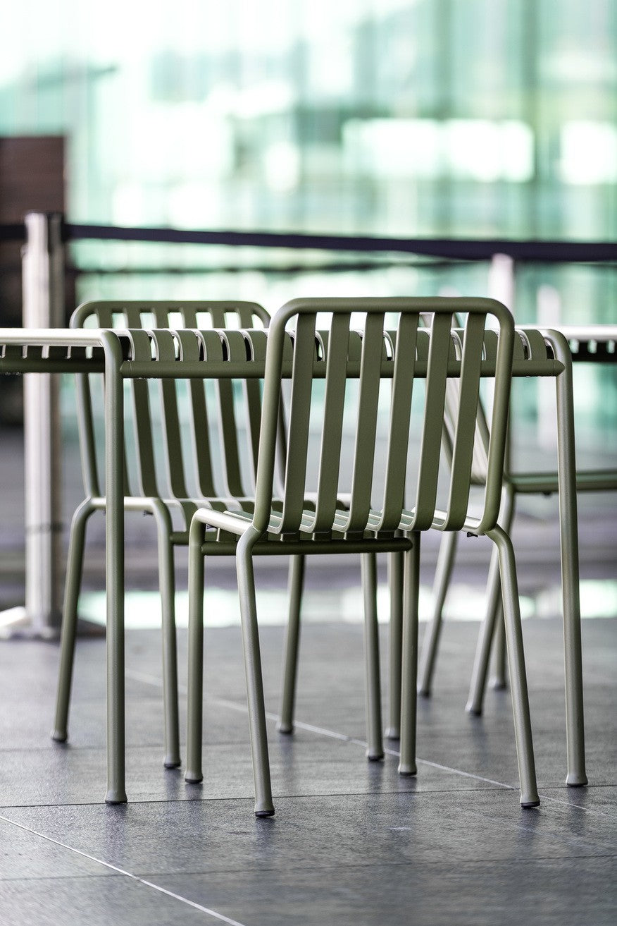 Chaises - Chaise empilable | Palissade - HAY