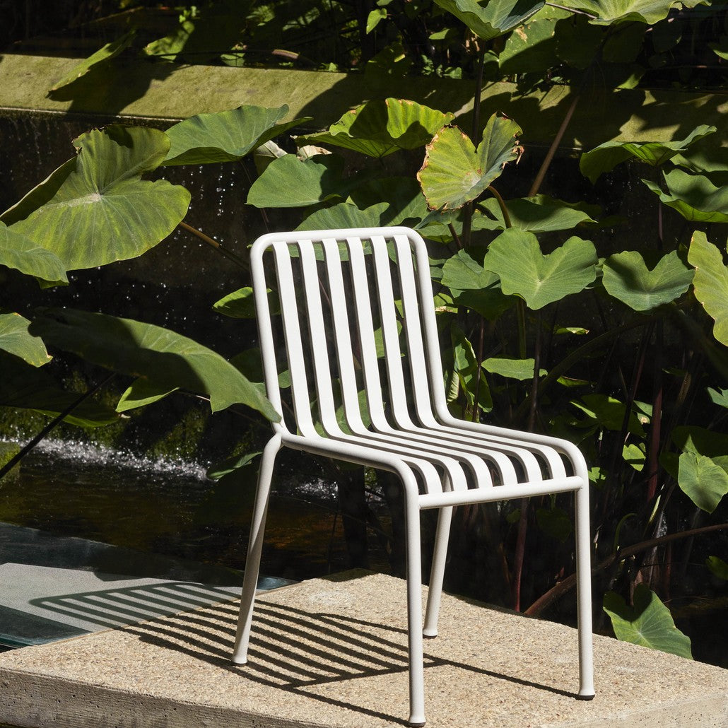 Chaises - Chaise empilable | Palissade - HAY