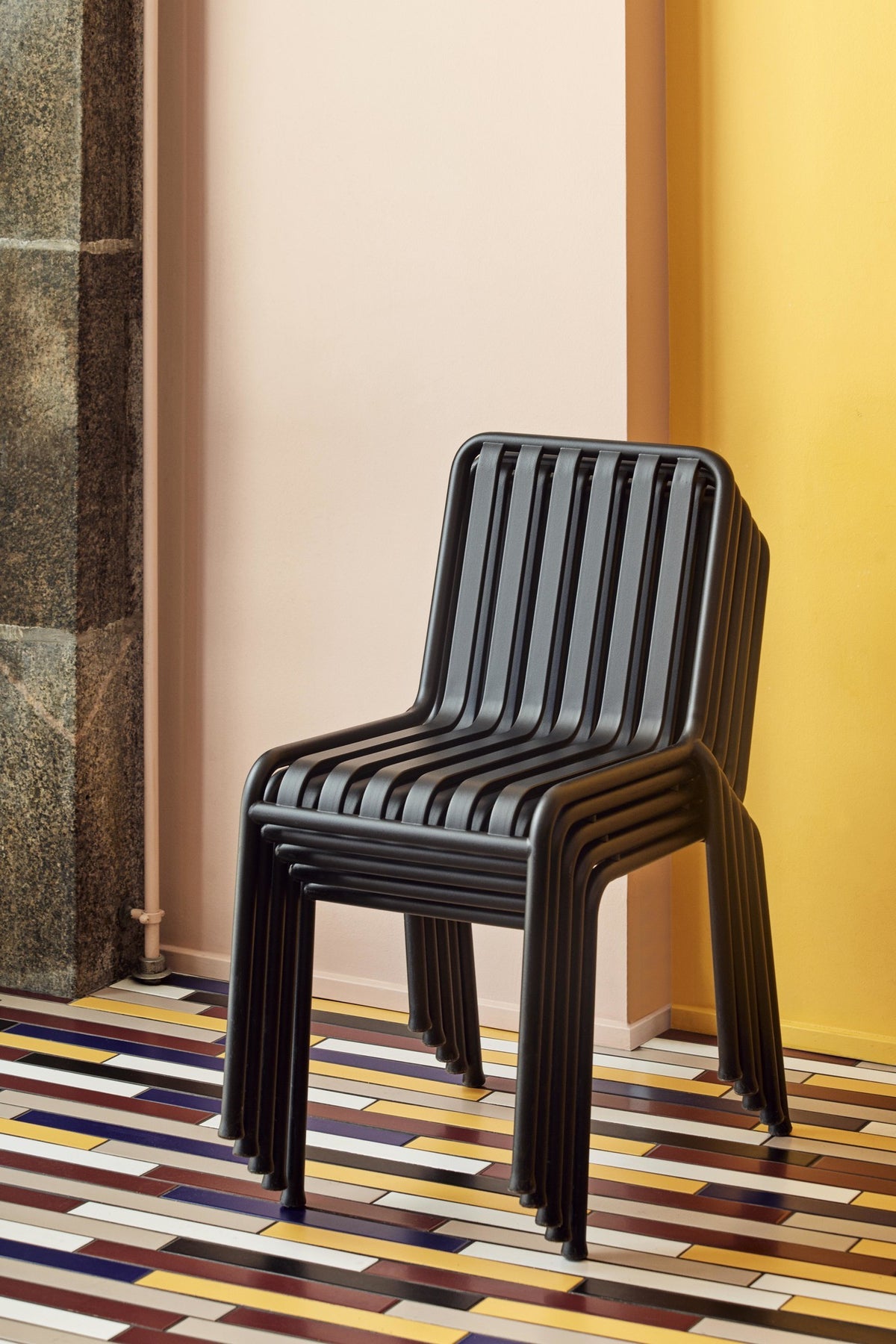 Chaises - Chaise empilable | Palissade - HAY