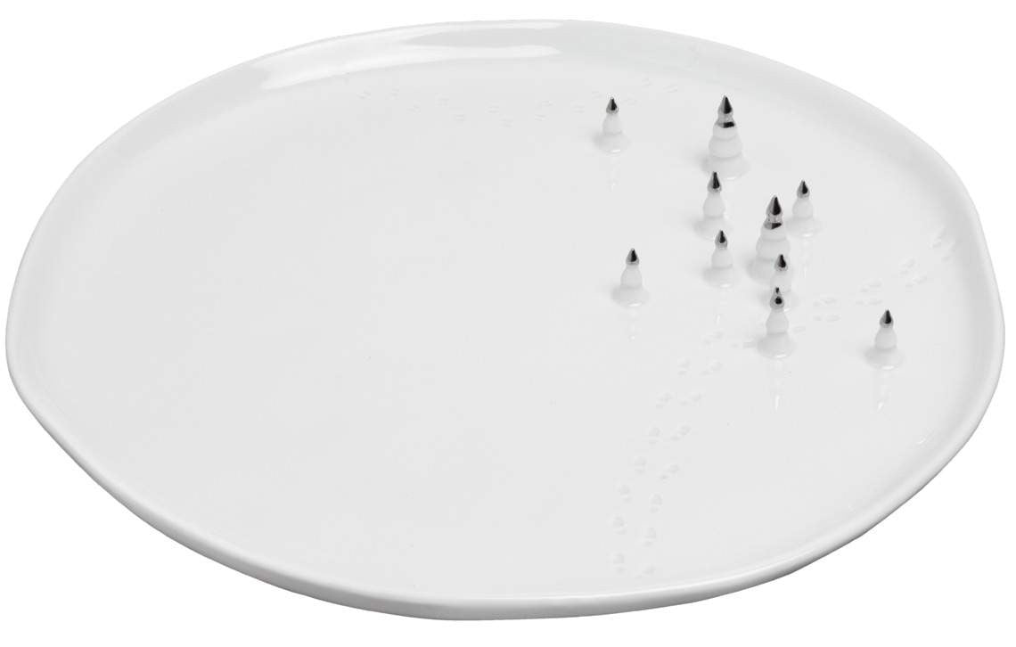 Décorations de Noël - Assiette en porcelaine ornée de sapins en reliefs - Räder