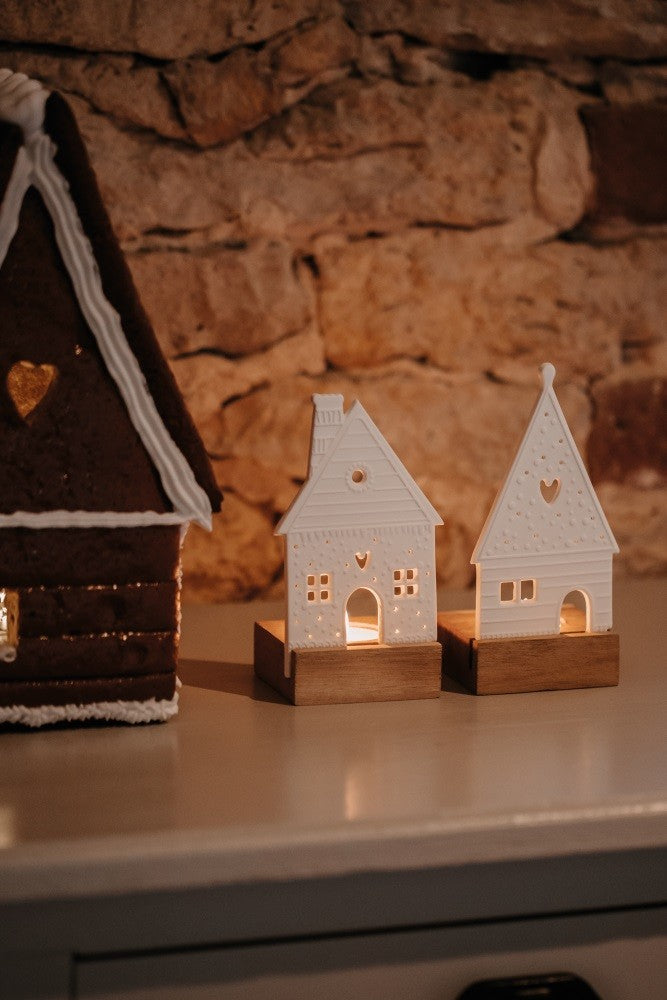 Décorations de Noël - Photophore maison lumineuse avec support en bois - Räder