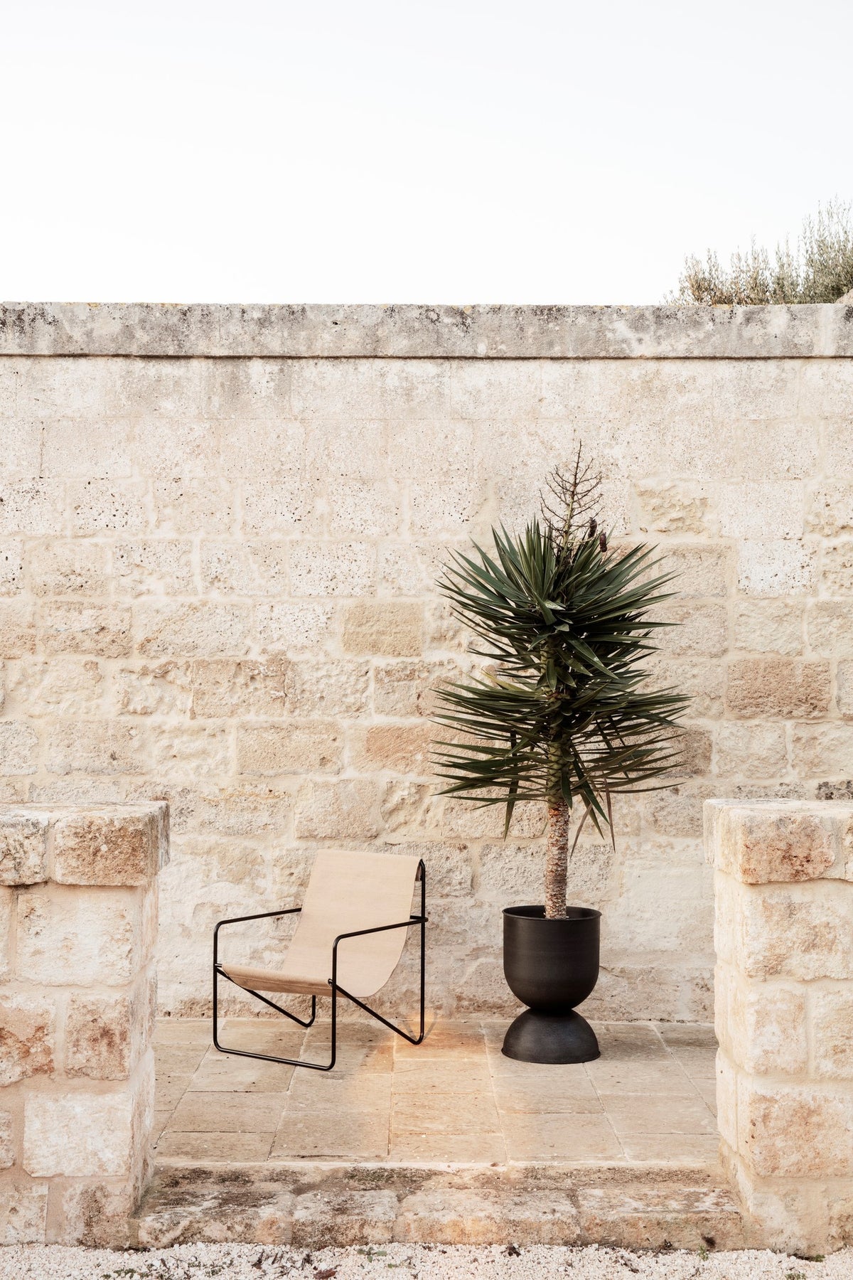 Fauteuils - Fauteuil | Desert | Black / Cloud - Ferm Living