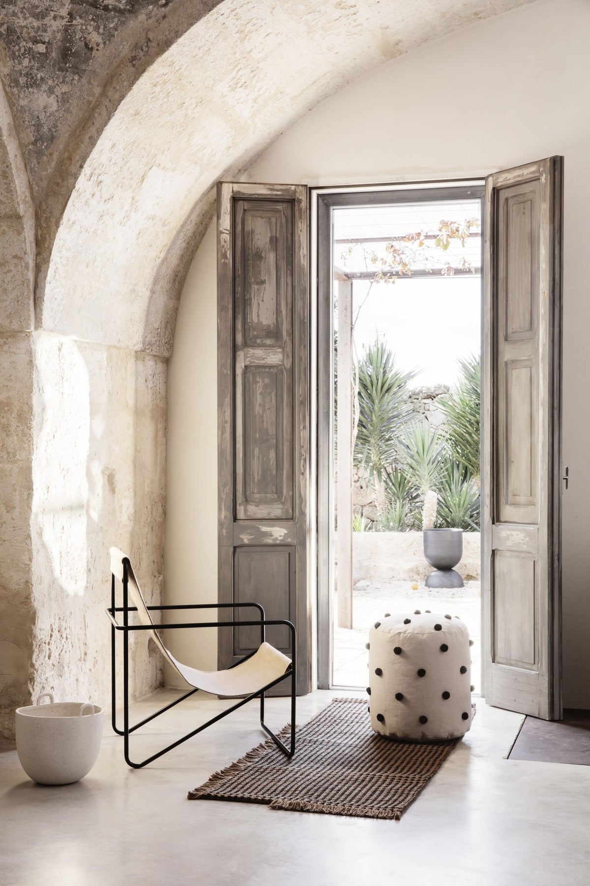 Fauteuils - Fauteuil | Desert | Black / Cloud - Ferm Living