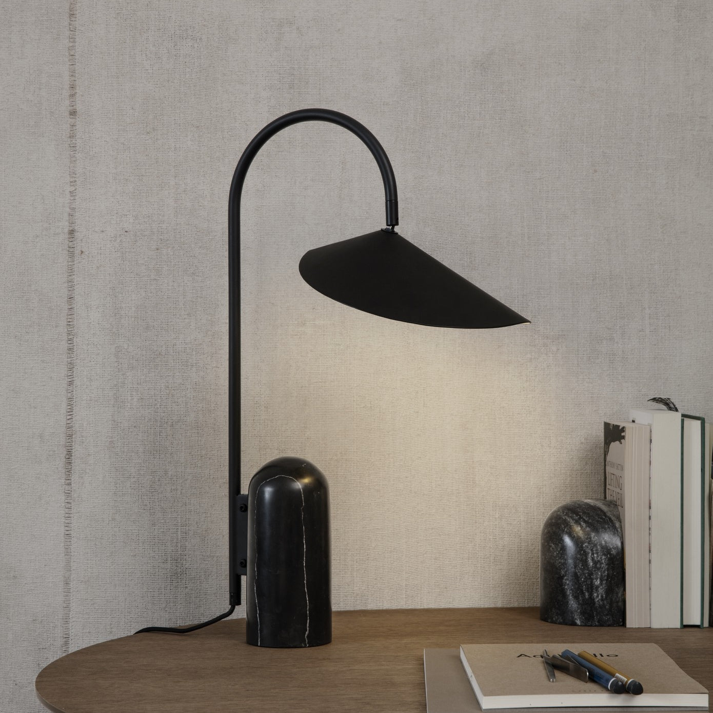 Lampes à poser - Lampe de table | Arum - Ferm Living