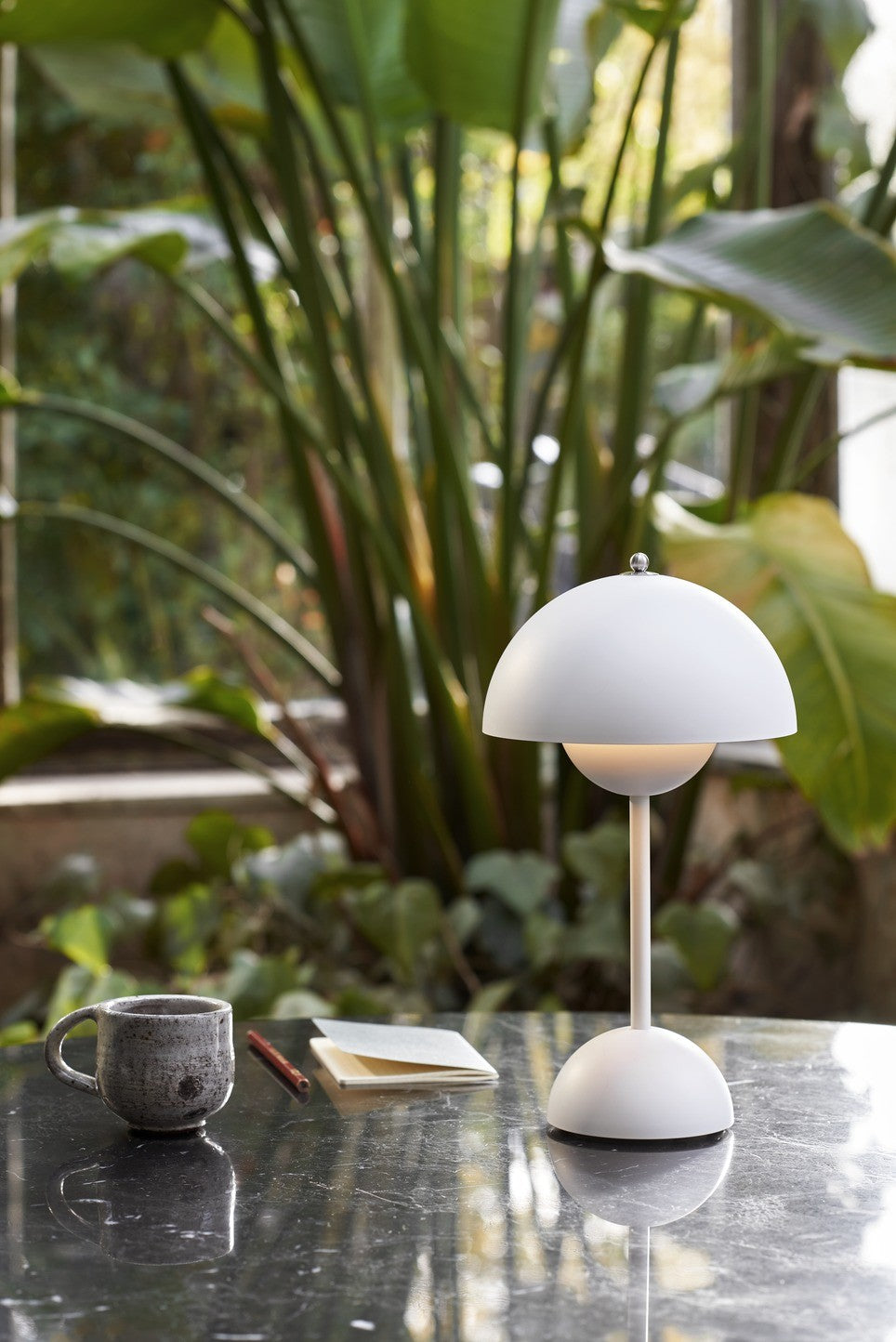 Lampes à poser - Produit Neuf |Lampe sans fil | Flowerpot VP9 - &Tradition | Remisé