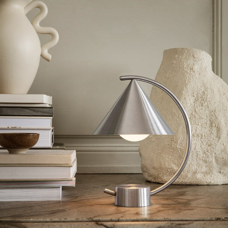 Lampes à poser - Lampe sans fil | Meridian - Ferm Living