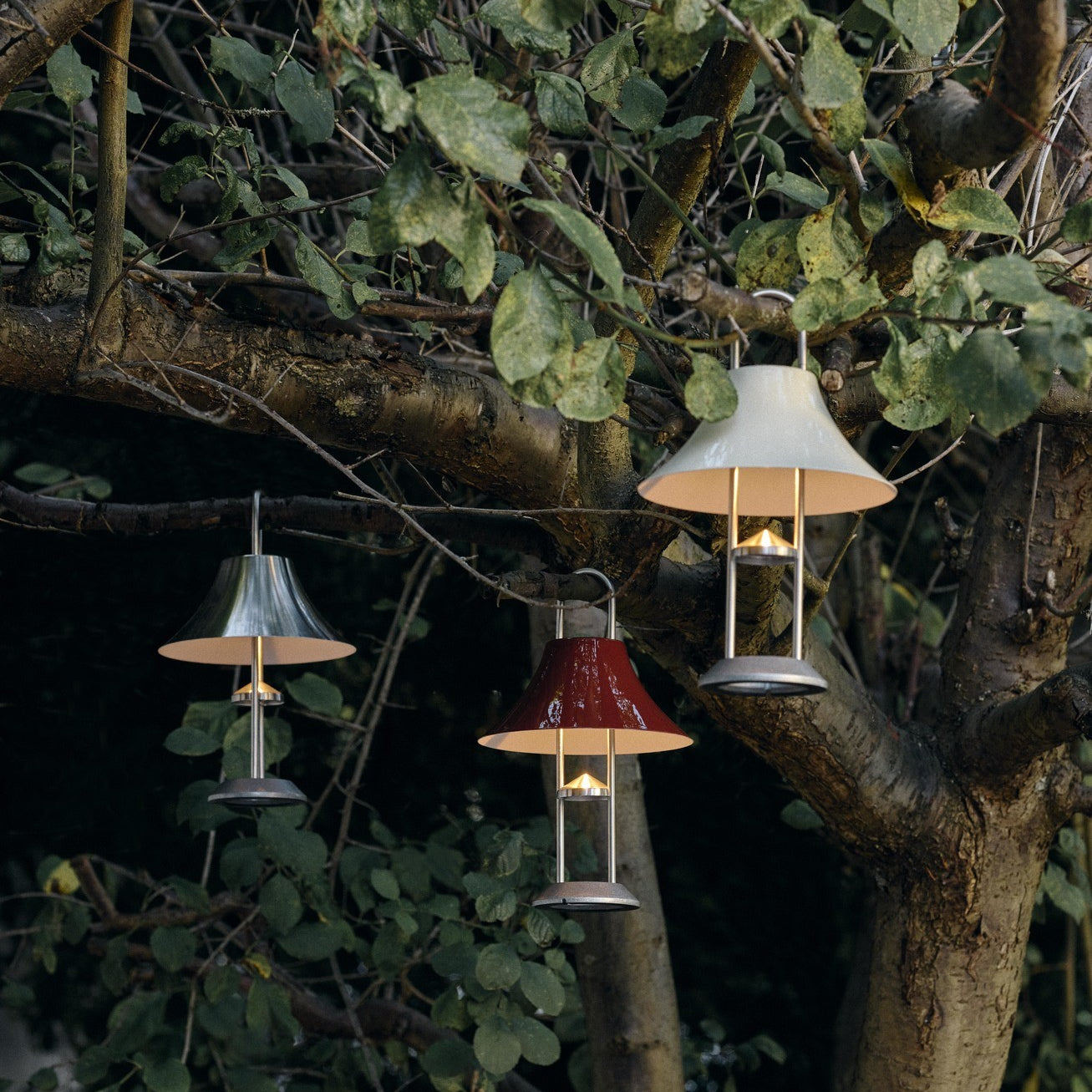 Lampes à poser - Lampe sans fil | Mousqueton - Hay