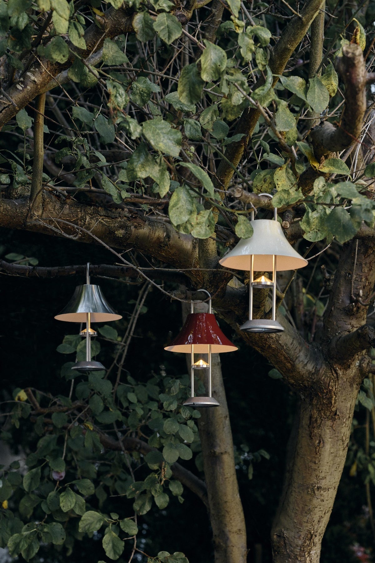Lampes à poser - Lampe sans fil | Mousqueton - Hay