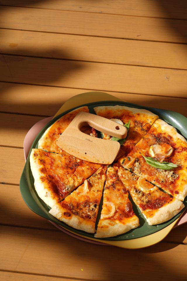 Le Formidable Plat à Pizza