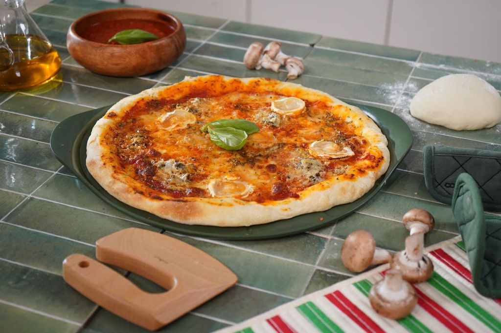 Le Formidable Plat à Pizza