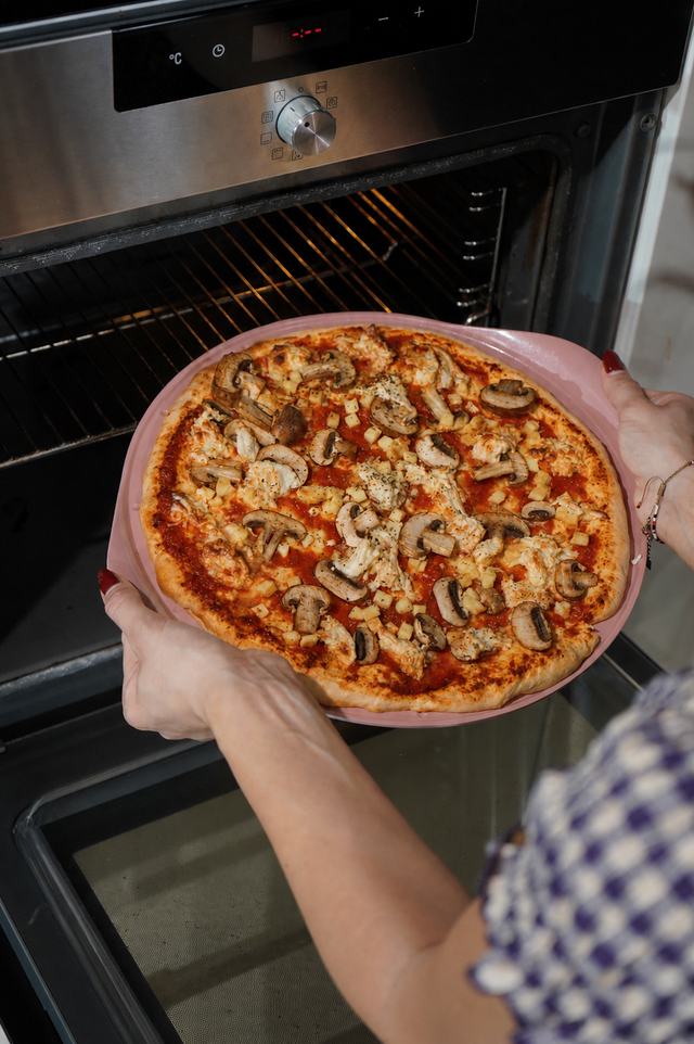 Le Formidable Plat à Pizza