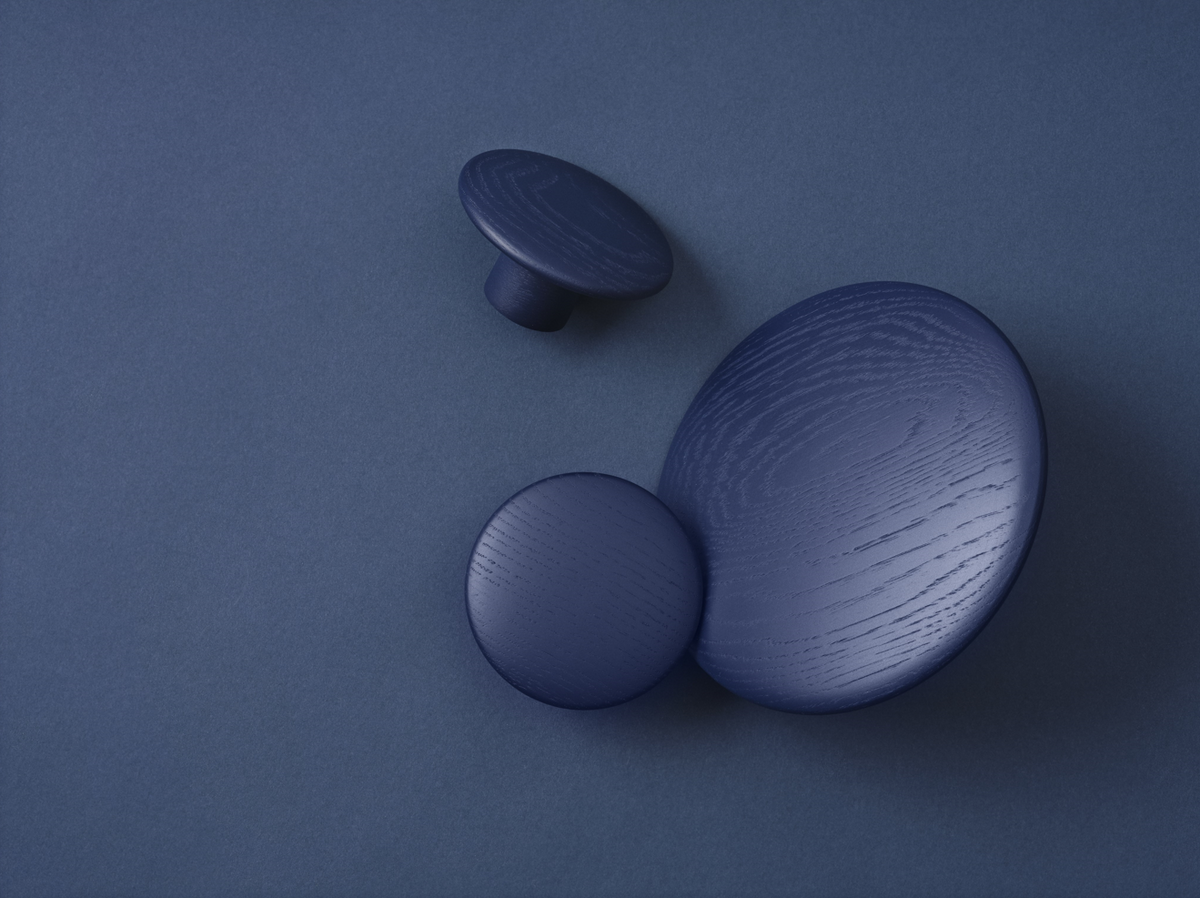 Portemanteaux & patères - Patère Large | The Dots Wood | Ø 17 cm - Muuto