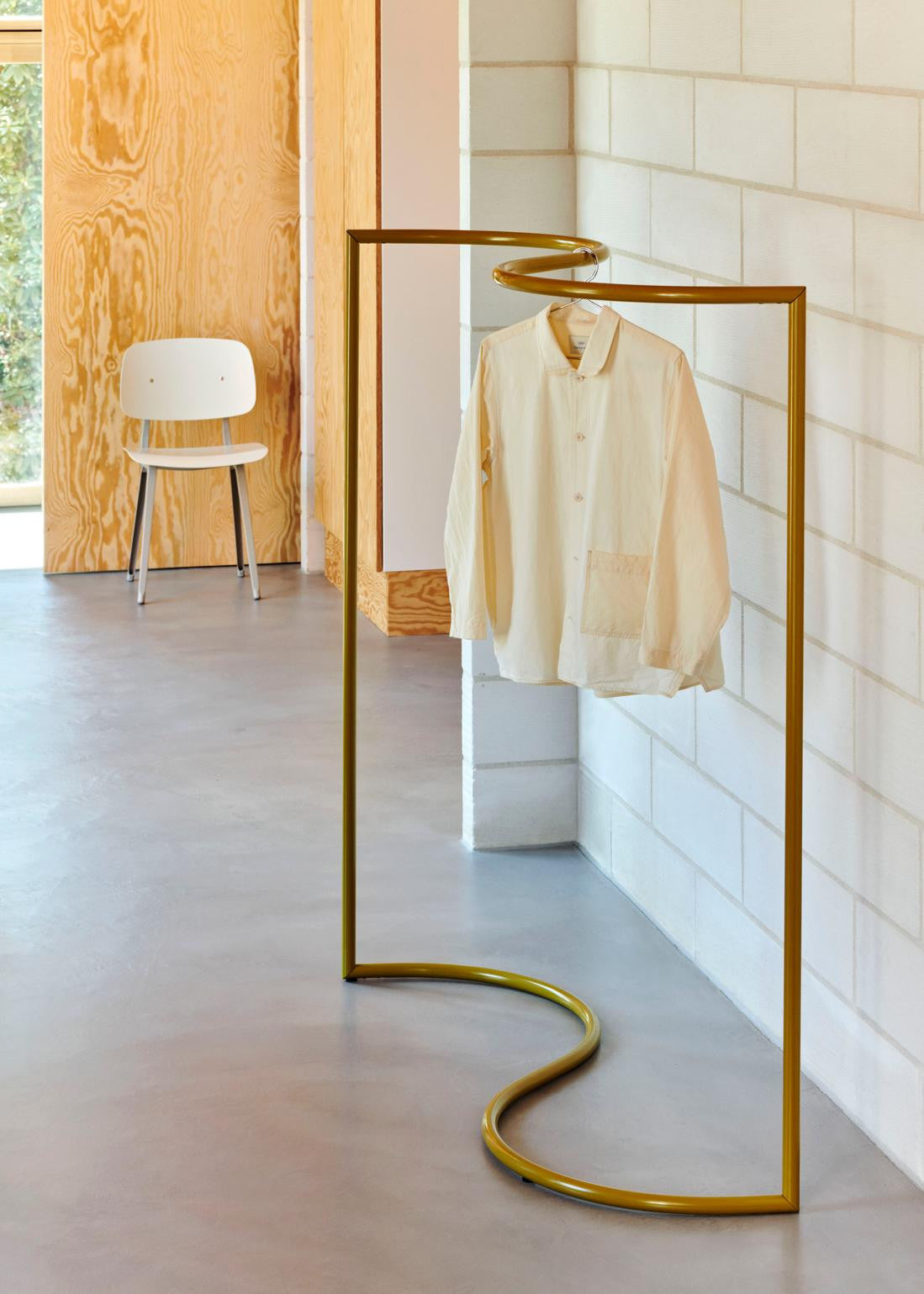 Portemanteaux & patères - Portant à Vêtements en S | Colour Rack | HAY