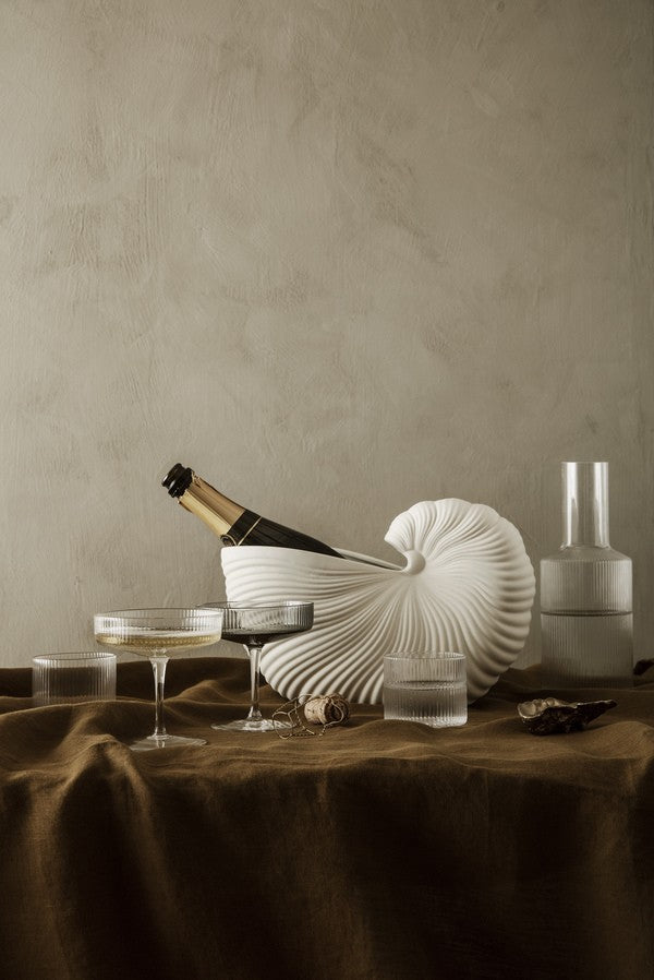 Vases - Pot en céramique | Shell - Ferm Living
