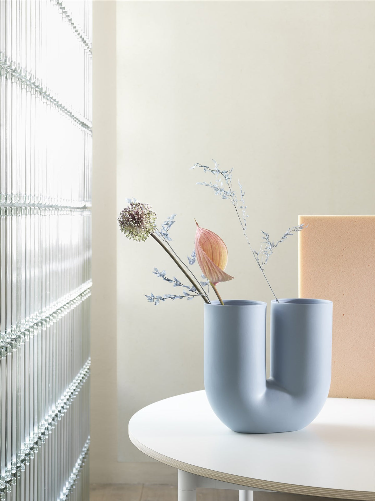 Vases - Vase Kink - Muuto