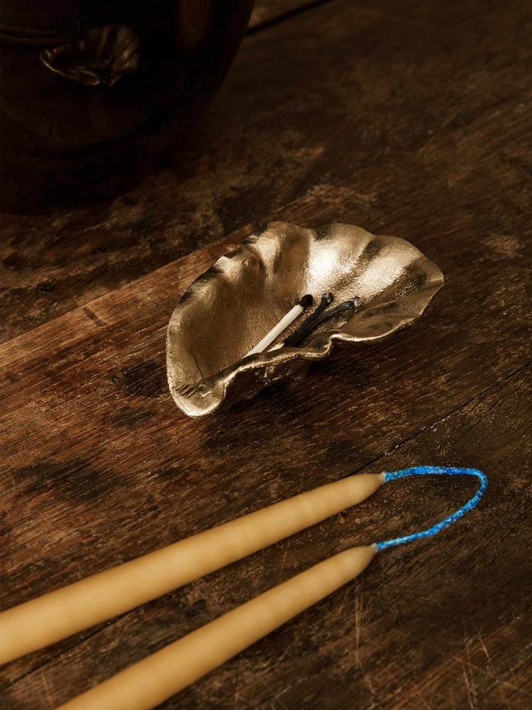 Vide-poches et plateaux - Vide poche en laiton Oyster Bowl - Ferm Living